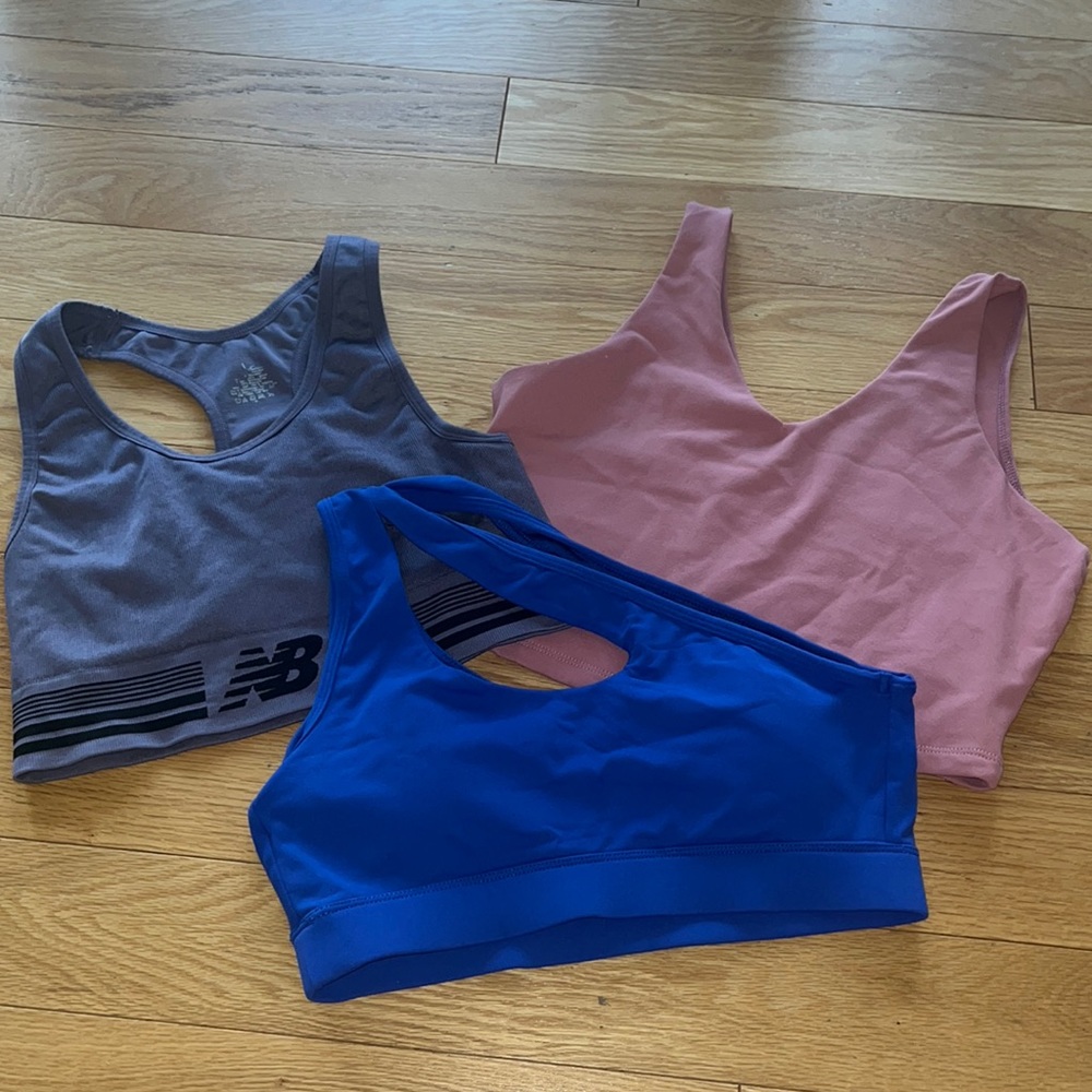 Workout Top Bundle; Sports bras, athletic crop; Sz Medium